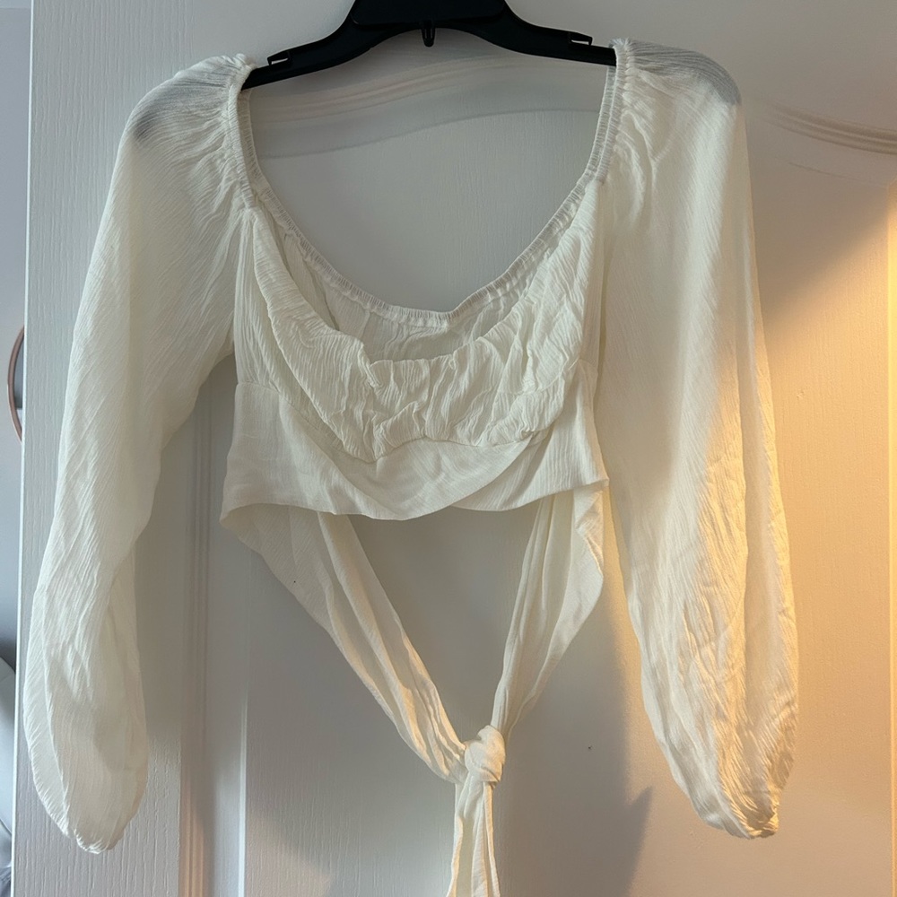 Long sleeve crop top